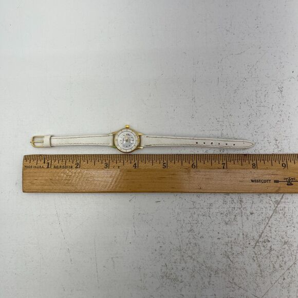 Vintage DE LUXE Islands Express Ladies Wristwatch W/ White Band Works - Picture 7 of 8